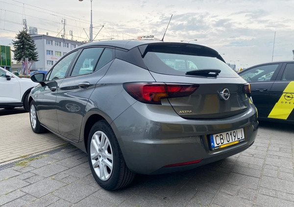 Opel Astra cena 65900 przebieg: 48600, rok produkcji 2019 z Pyrzyce małe 191